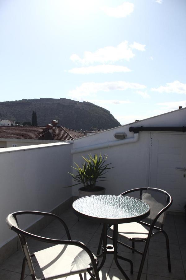 נאפפליו Angelos Sweet Home & 2 Bathrooms מראה חיצוני תמונה